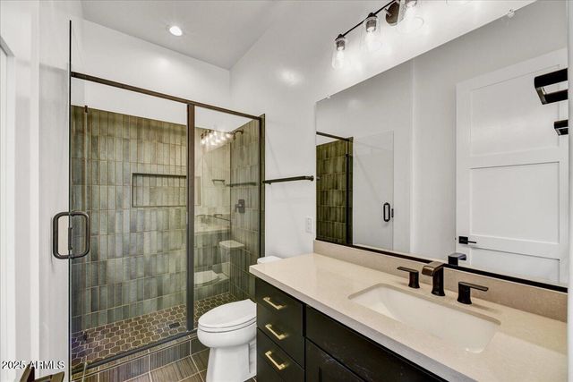 3330 W DESERT DAWN Drive, Phoenix, AZ 85083