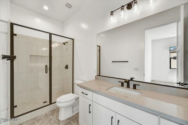 3330 W DESERT DAWN Drive, Phoenix, AZ 85083