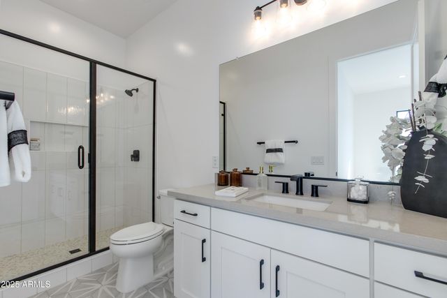 3330 W DESERT DAWN Drive, Phoenix, AZ 85083