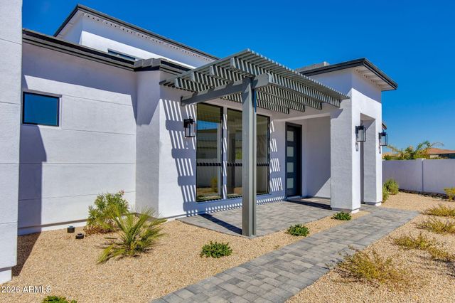 3330 W DESERT DAWN Drive, Phoenix, AZ 85083