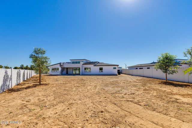 3330 W DESERT DAWN Drive, Phoenix, AZ 85083