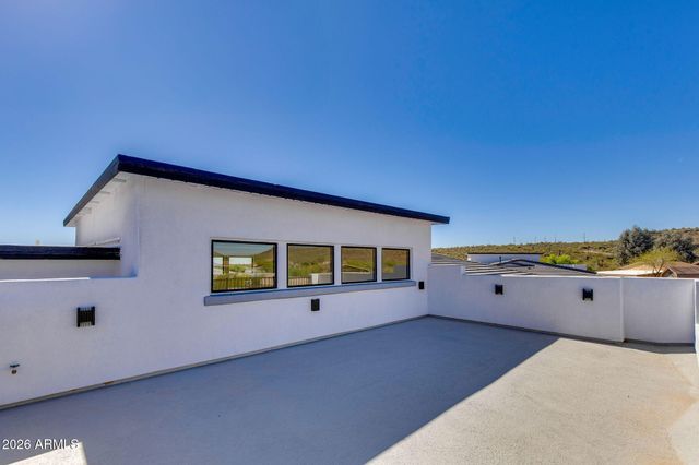 3330 W DESERT DAWN Drive, Phoenix, AZ 85083