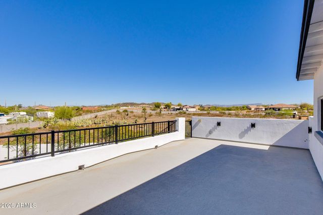 3330 W DESERT DAWN Drive, Phoenix, AZ 85083
