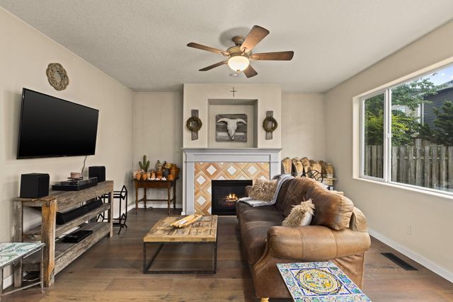 1651 SW Hewitt Avenue, Troutdale, OR 97060