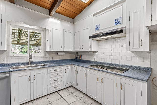 200 Hornet Lane, Grants Pass, OR 97527