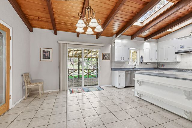 200 Hornet Lane, Grants Pass, OR 97527