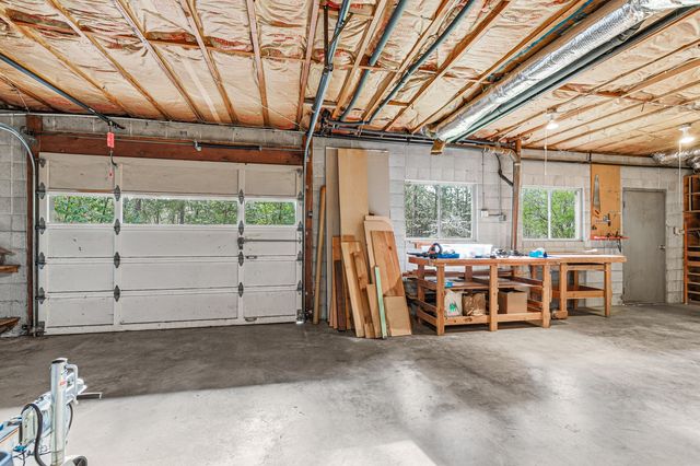 200 Hornet Lane, Grants Pass, OR 97527