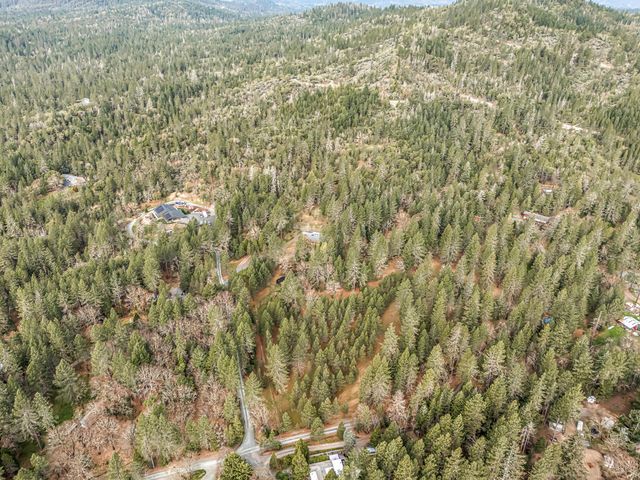 200 Hornet Lane, Grants Pass, OR 97527