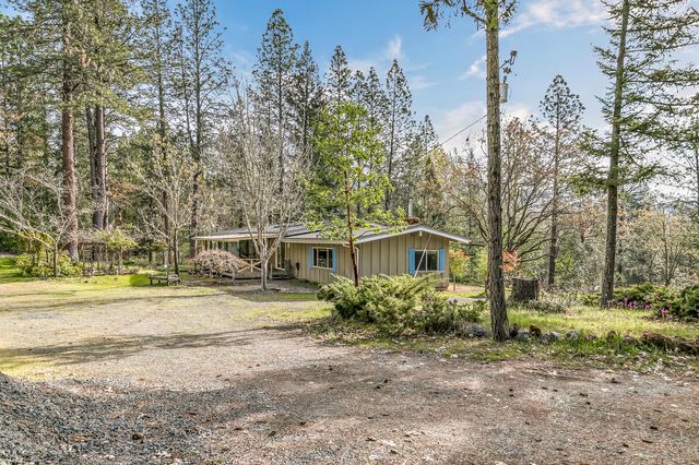 200 Hornet Lane, Grants Pass, OR 97527