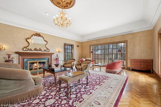 546 Oak Knoll Road, Barrington Hills, IL 60010