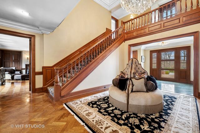 546 Oak Knoll Road, Barrington Hills, IL 60010