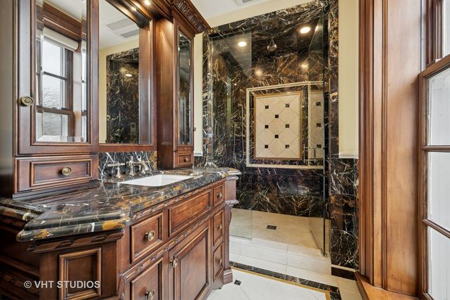 546 Oak Knoll Road, Barrington Hills, IL 60010