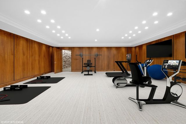 546 Oak Knoll Road, Barrington Hills, IL 60010