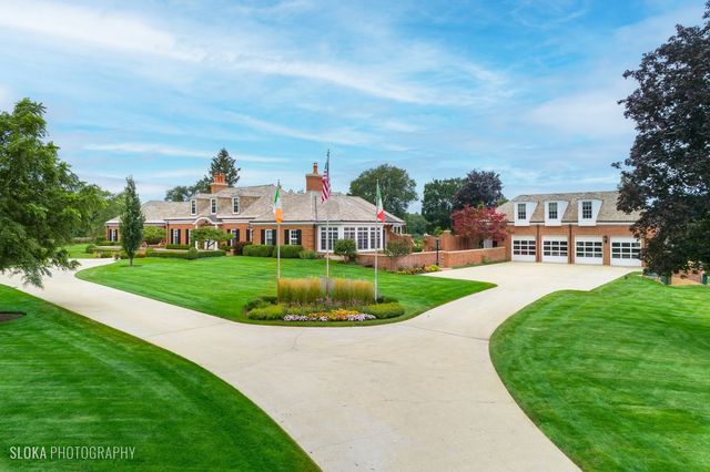 546 Oak Knoll Road, Barrington Hills, IL 60010