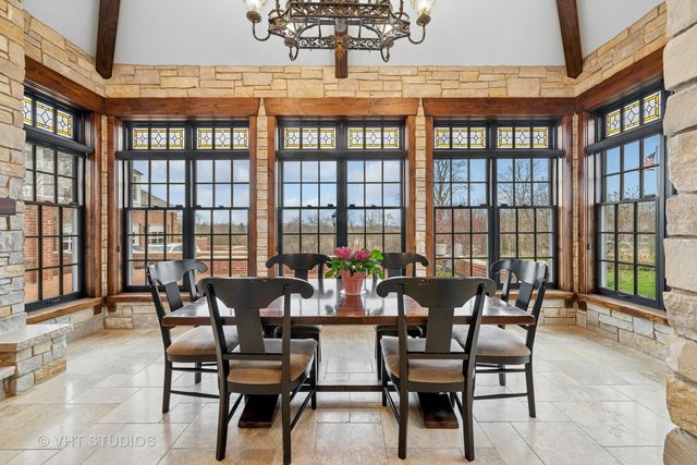 546 Oak Knoll Road, Barrington Hills, IL 60010