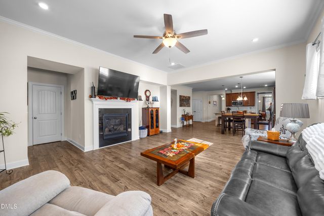 33 Village Walk Drive, Chapel Hill, NC 27517