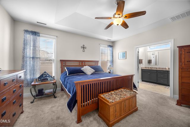 33 Village Walk Drive, Chapel Hill, NC 27517