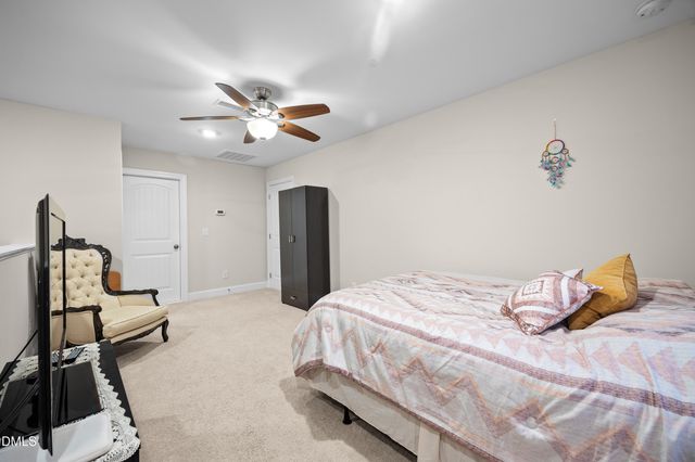 33 Village Walk Drive, Chapel Hill, NC 27517