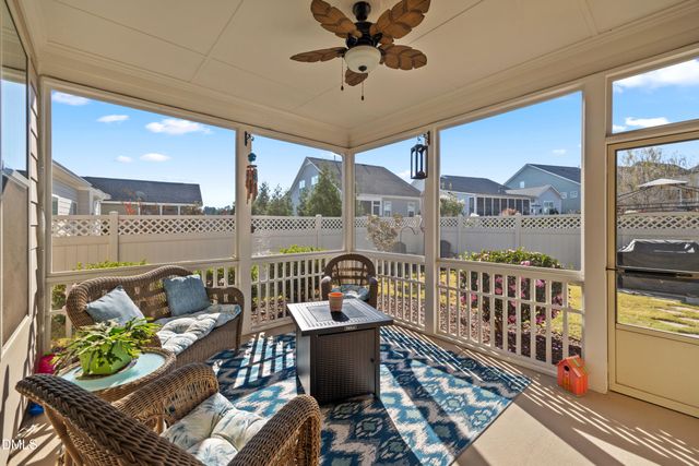 33 Village Walk Drive, Chapel Hill, NC 27517