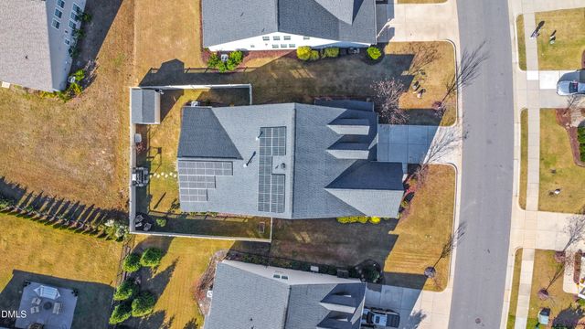 33 Village Walk Drive, Chapel Hill, NC 27517