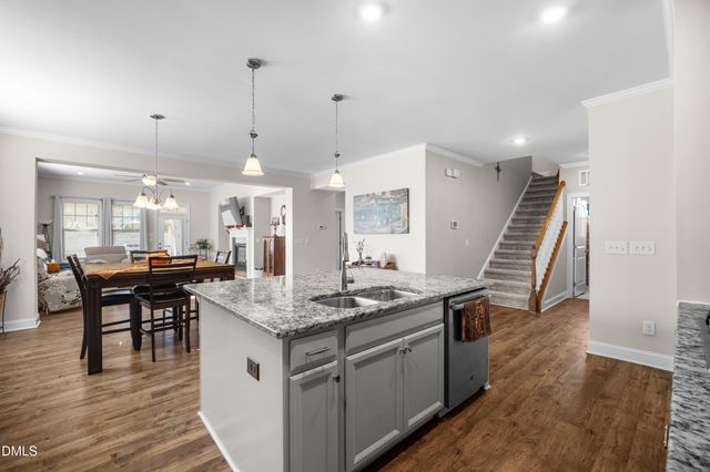 33 Village Walk Drive, Chapel Hill, NC 27517