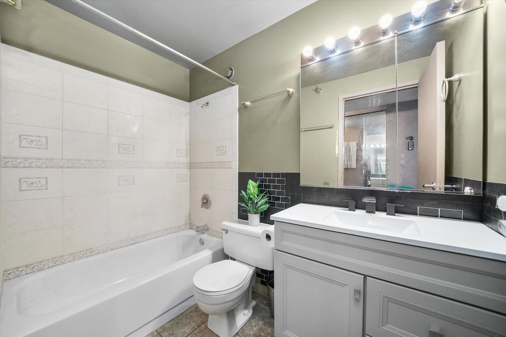 1122 N Clark Street 2202, Chicago, IL 60610 — photo 5
