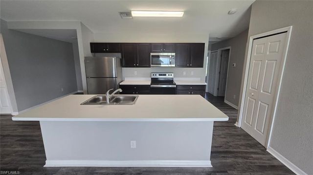 414 NW 3rd TER, Cape Coral, FL 33993