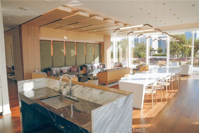 899 Francisco 1711, Los Angeles, CA 90017