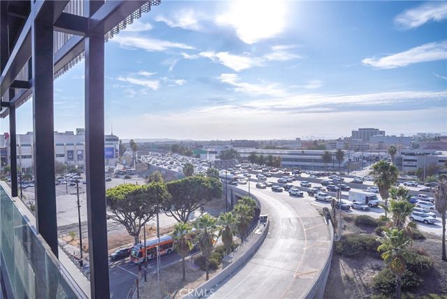899 Francisco 1711, Los Angeles, CA 90017