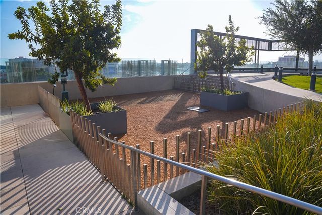 899 Francisco 1711, Los Angeles, CA 90017