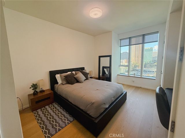 899 Francisco 1711, Los Angeles, CA 90017