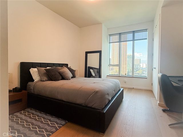 899 Francisco 1711, Los Angeles, CA 90017
