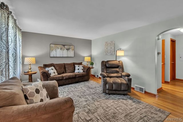 801 South Huth Road, Cheektowaga, NY 14225