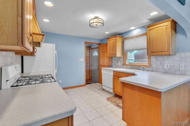 801 South Huth Road, Cheektowaga, NY 14225