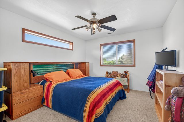 2011 Spruce Way, Medford, OR 97501