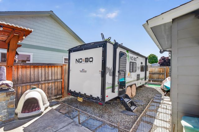 2011 Spruce Way, Medford, OR 97501