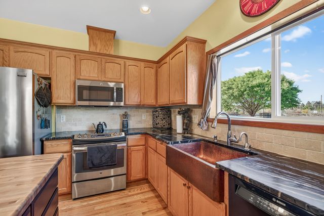 2011 Spruce Way, Medford, OR 97501