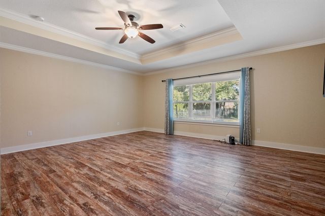 1569 Lakeside Drive, Niceville, FL 32578