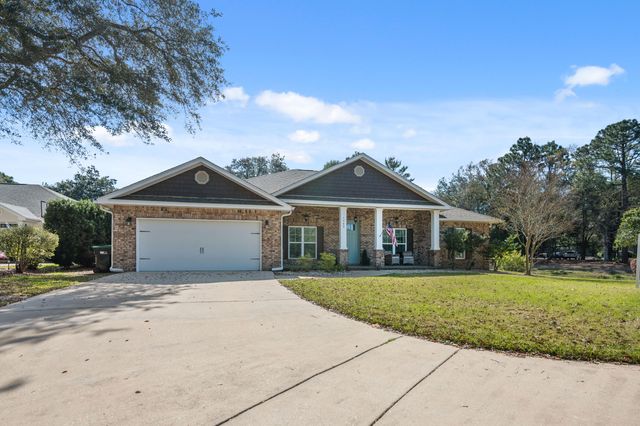 1569 Lakeside Drive, Niceville, FL 32578