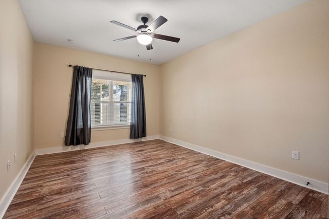 1569 Lakeside Drive, Niceville, FL 32578