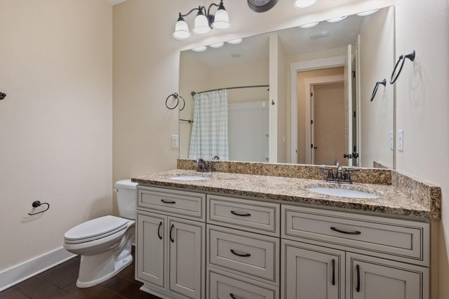 1569 Lakeside Drive, Niceville, FL 32578