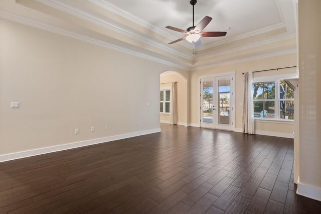 1569 Lakeside Drive, Niceville, FL 32578