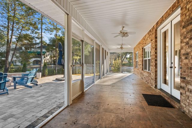 1569 Lakeside Drive, Niceville, FL 32578