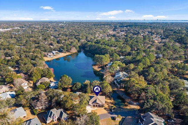 1569 Lakeside Drive, Niceville, FL 32578