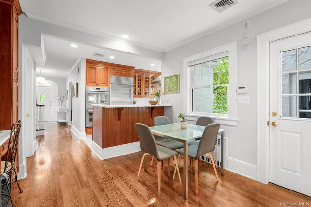 12 Parkway Street, Larchmont, NY 10538