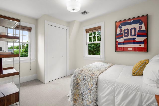 12 Parkway Street, Larchmont, NY 10538