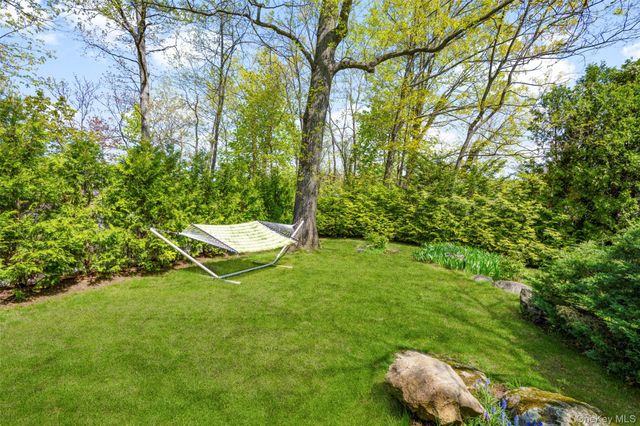 12 Parkway Street, Larchmont, NY 10538