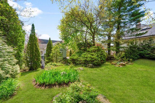 12 Parkway Street, Larchmont, NY 10538