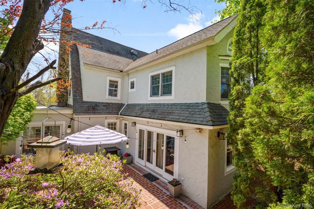 12 Parkway Street, Larchmont, NY 10538