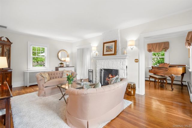 12 Parkway Street, Larchmont, NY 10538
